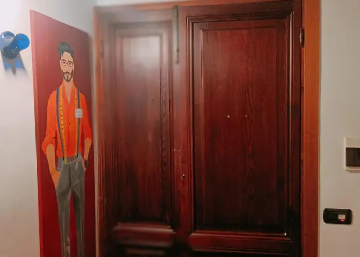 La Casa Del Principe A Colori * Νάπολη